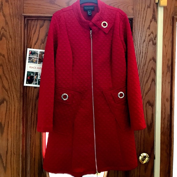 Frank Lyman Jackets & Blazers - ❤️HP❤️  NWOT Frank Lyman quilted winter